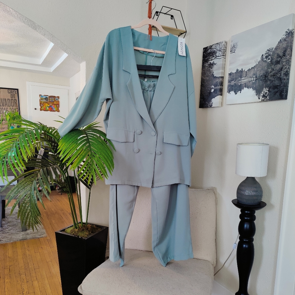 Women's Oversized Suit - Dusty Mint